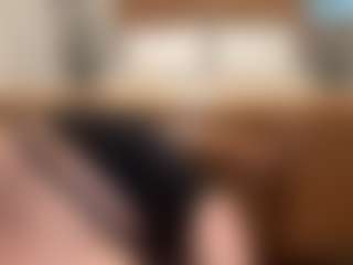 thickfreakylatina's Live Sex Cam Show