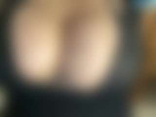 Live cam show with thickfreakylatina - Cum on xfollow cams