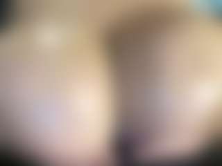 thickfreakylatina's Live Sex Cam Show
