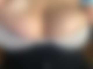 thickfreakylatina's Live Sex Cam Show
