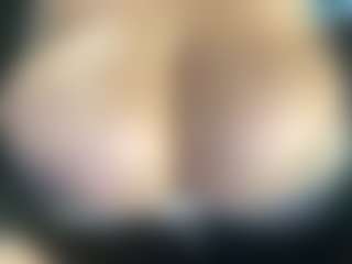 thickfreakylatina's Live Sex Cam Show