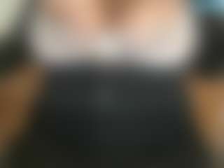 thickfreakylatina's Live Sex Cam Show