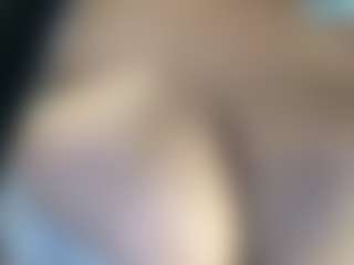 thickfreakylatina's Live Sex Cam Show