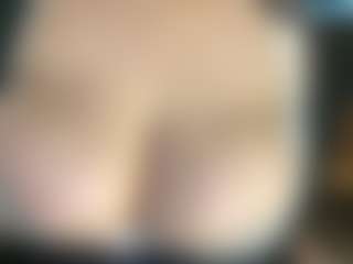 thickfreakylatina's Live Sex Cam Show