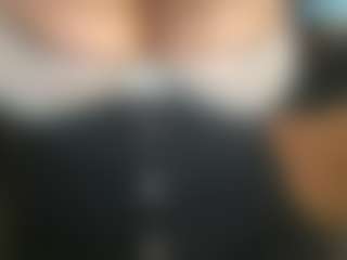 thickfreakylatina's Live Sex Cam Show