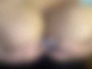 thickfreakylatina's Live Sex Cam Show