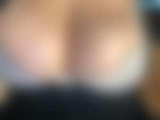 thickfreakylatina's Live Sex Cam Show