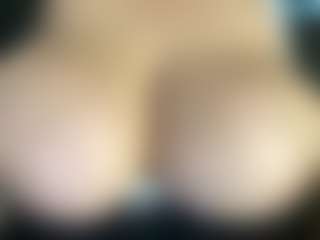 thickfreakylatina's Live Sex Cam Show