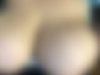thickfreakylatina's Live Sex Cam Show