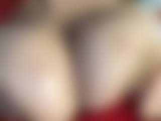 thickfreakylatina's Live Sex Cam Show