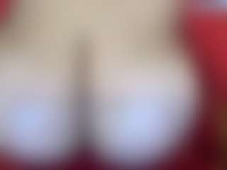 thickfreakylatina's Live Sex Cam Show
