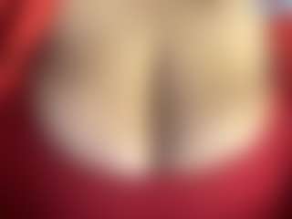 thickfreakylatina's Live Sex Cam Show