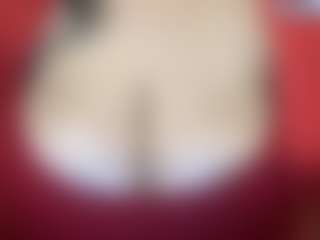 thickfreakylatina's Live Sex Cam Show