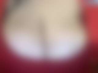 thickfreakylatina's Live Sex Cam Show