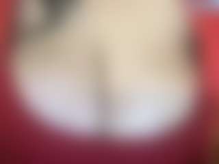 thickfreakylatina's Live Sex Cam Show