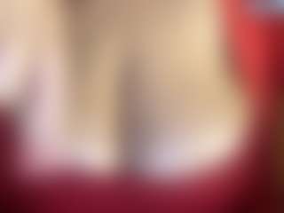 thickfreakylatina's Live Sex Cam Show