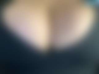 thickfreakylatina's Live Sex Cam Show