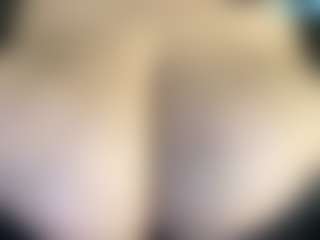 thickfreakylatina's Live Sex Cam Show