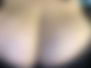 thickfreakylatina's Live Sex Cam Show