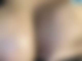 thickfreakylatina's Live Sex Cam Show