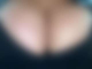 thickfreakylatina's Live Sex Cam Show