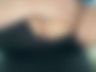 thickfreakylatina's Live Sex Cam Show
