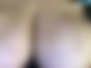 thickfreakylatina's Live Sex Cam Show