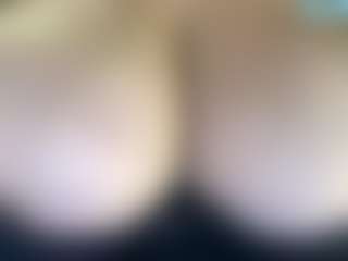 thickfreakylatina's Live Sex Cam Show