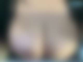 thickfreakylatina's Live Sex Cam Show