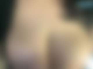 thickfreakylatina's Live Sex Cam Show