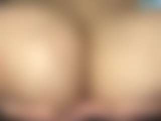 thickfreakylatina's Live Sex Cam Show
