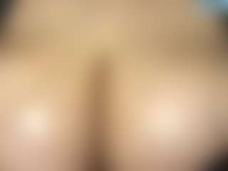 thickfreakylatina's Live Sex Cam Show