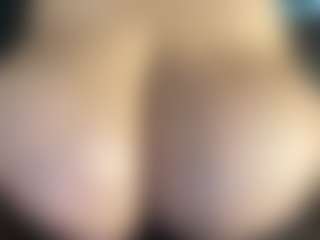 thickfreakylatina's Live Sex Cam Show