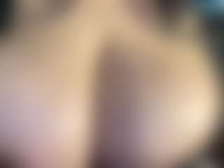 thickfreakylatina's Live Sex Cam Show