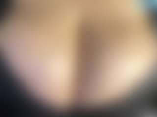thickfreakylatina's Live Sex Cam Show