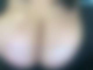 thickfreakylatina's Live Sex Cam Show