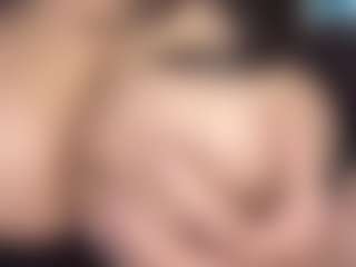 thickfreakylatina's Live Sex Cam Show