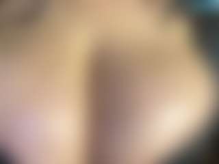 thickfreakylatina's Live Sex Cam Show