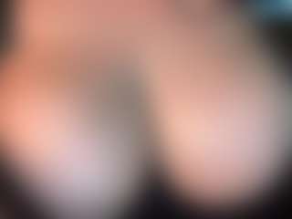 thickfreakylatina's Live Sex Cam Show