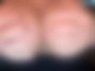 thickfreakylatina's Live Sex Cam Show