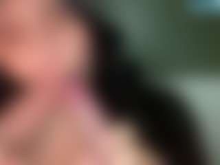 thickfreakylatina's Live Sex Cam Show
