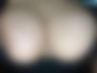 thickfreakylatina's Live Sex Cam Show