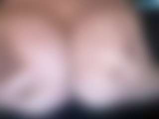 thickfreakylatina's Live Sex Cam Show