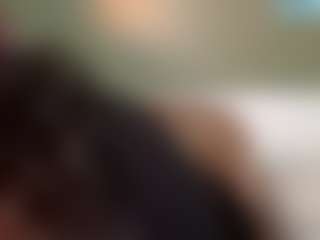 thickfreakylatina's Live Sex Cam Show
