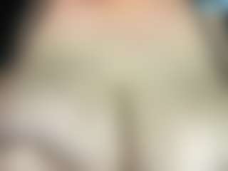 thickfreakylatina's Live Sex Cam Show