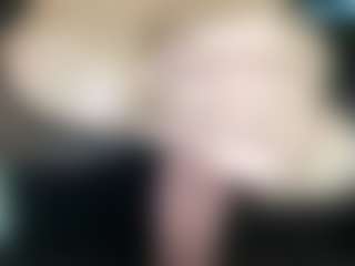 thickfreakylatina's Live Sex Cam Show
