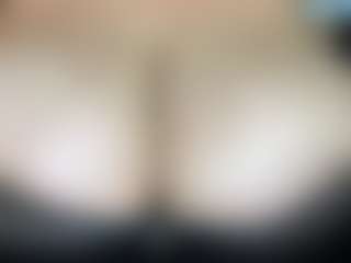 thickfreakylatina's Live Sex Cam Show