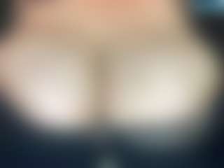 thickfreakylatina's Live Sex Cam Show