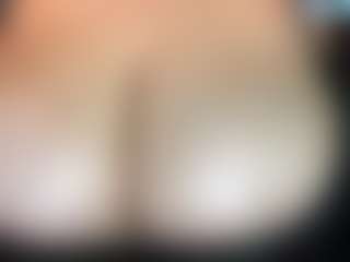 thickfreakylatina's Live Sex Cam Show