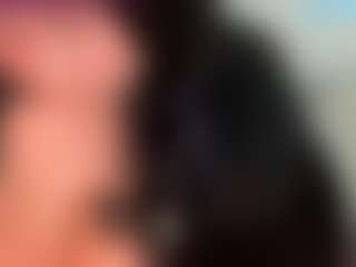 thickfreakylatina's Live Sex Cam Show